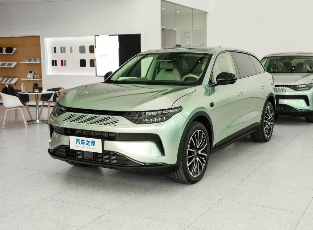 Left Drive 2023 SUV EV Car Leapmotor C11 4x4 650km Edition Second Hand Electric Vehicle