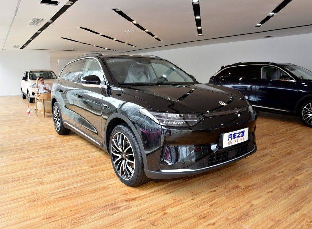 Left Drive 2023 SUV EV Car Leapmotor C11 4x4 650km Edition Second Hand Electric Vehicle