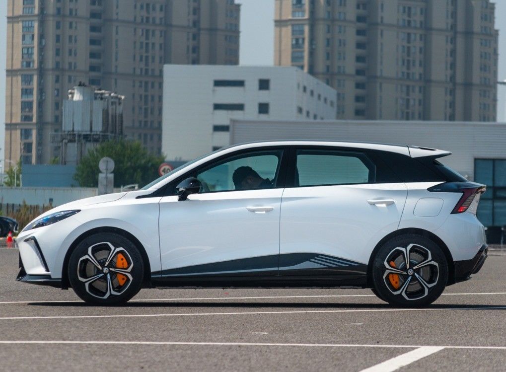 SUV EV Car 4 Wheel Drive Standard Pro Version Mulan RHD MG Electric Vehicle 2023 Used Cars