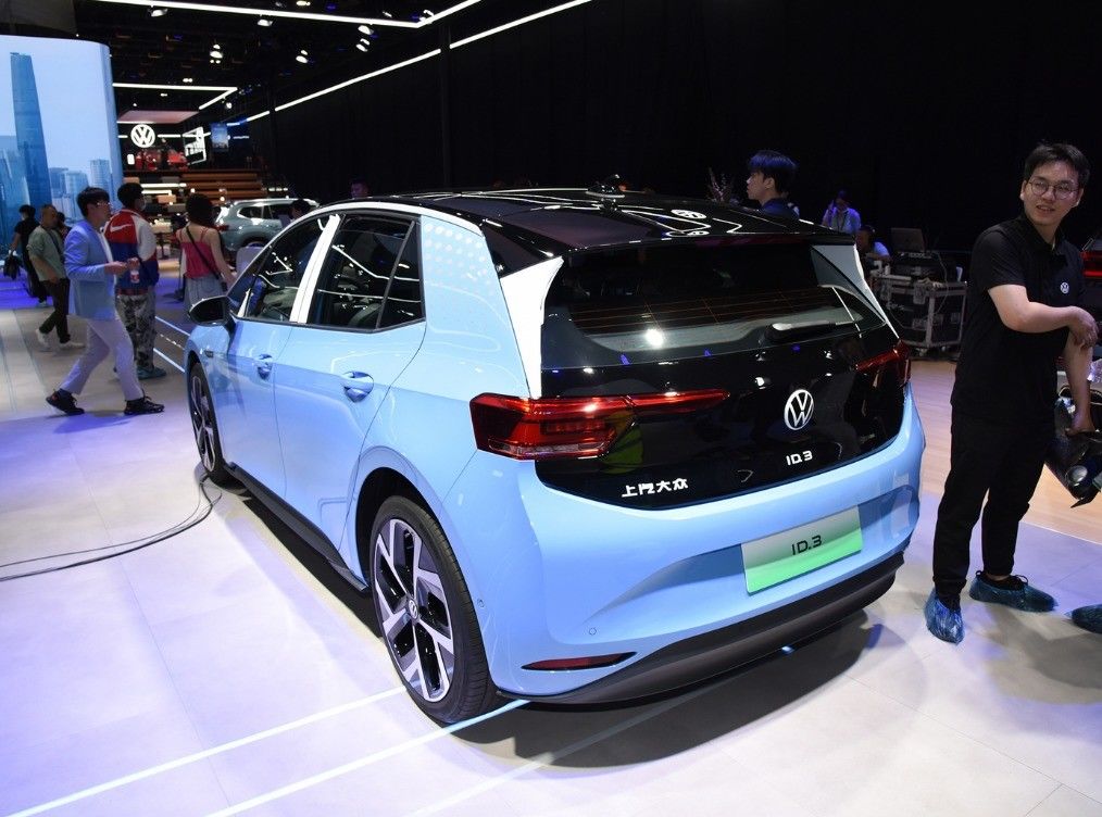 Volkswagen ID.3 Crozz 100% Electric Car 607 Km Long Range 4261*1778*1568 Size VW ID.3