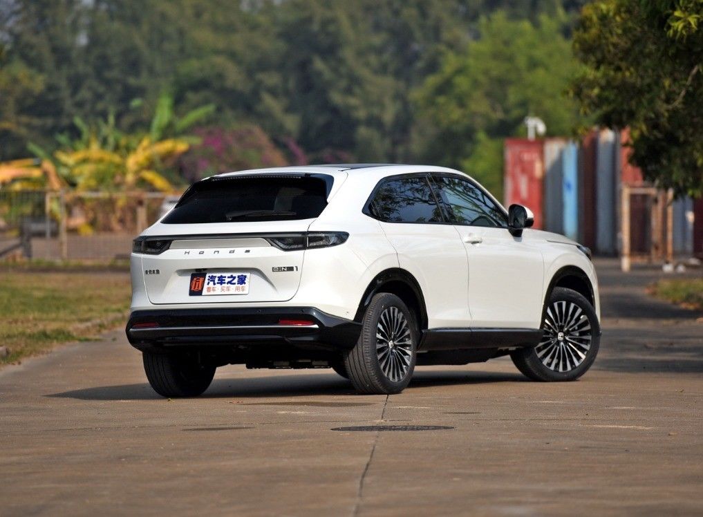 Energy Vehicle 4x4 Dongfeng Honda ENS1 Left-Drive SUV with 5 Seats and Lithium Battery