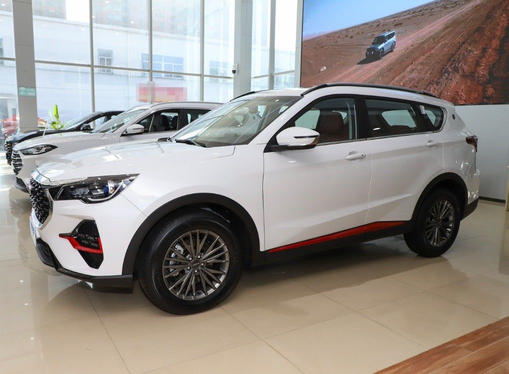 Jetour X70 Plus 7 Seats 2024 DCT Automatic SUV with Panoramic Sunroof and Performance
