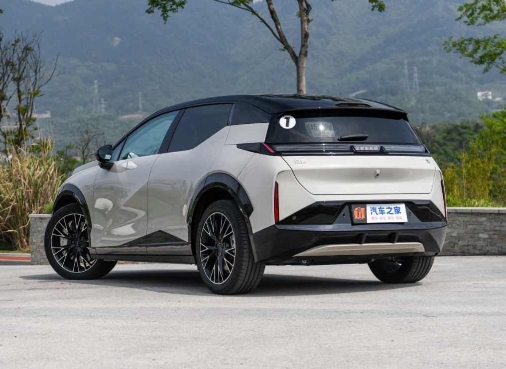Geely Zeekr X The 2024 2023 Year 4WD Midsize SUV That Will Revolutionize Your Commute
