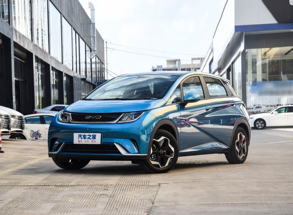 BYD Dolphin EV 2024 405KM Fashion Edition High Speed Energy Car BYD Song Yuan Plus Models