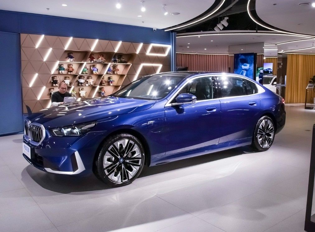 2024 BMW i5 eDrive 35L Luxury Msport Electric Car with Ternary Lithium Ion Battery