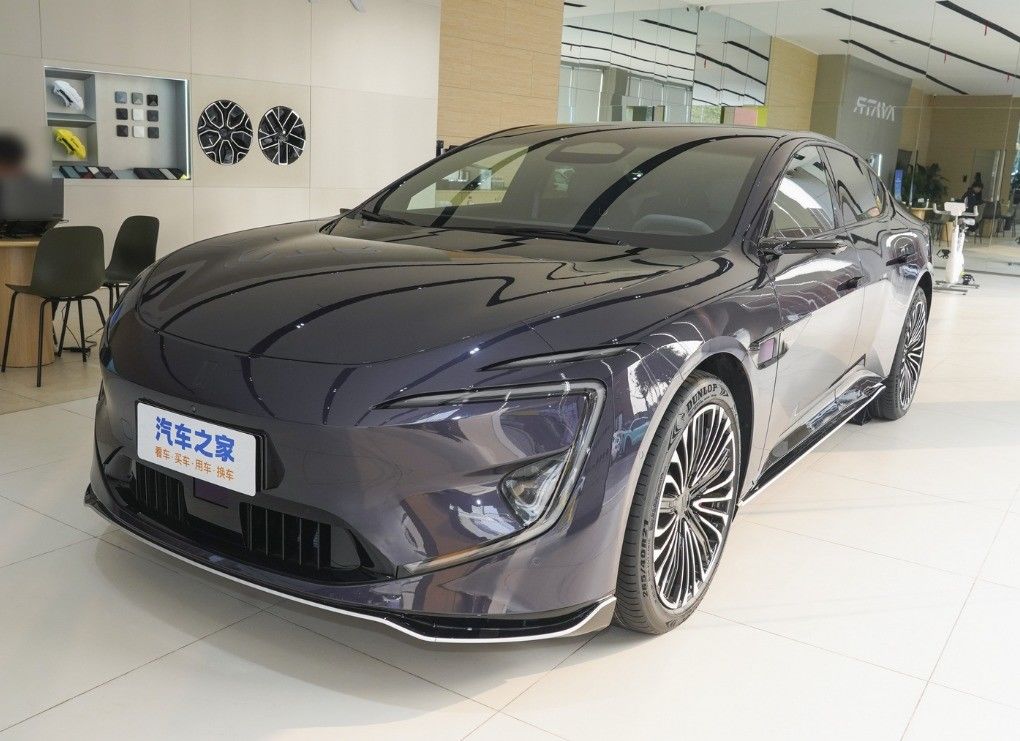 Changan 2024 EV Avatar 11 Electric Car Haiwei Electric SUV Left Steering Sedan for SUV