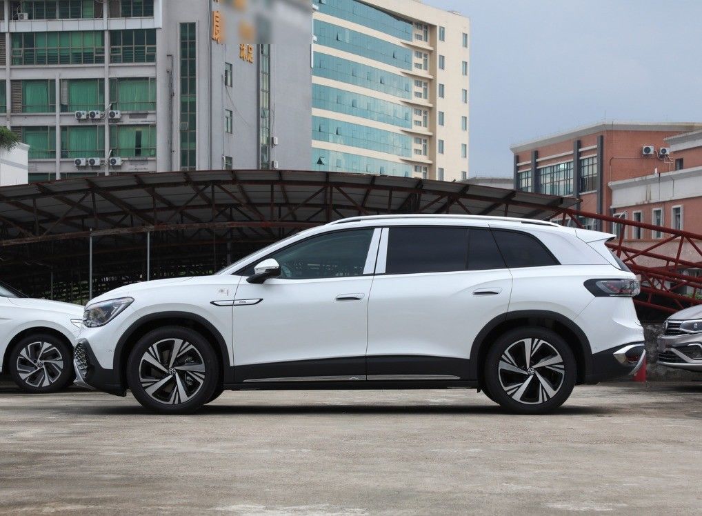 Midsize SUV Left Drive 2024 Volkswagen ID6 Crozz Pro Electric Vehicle for Availability