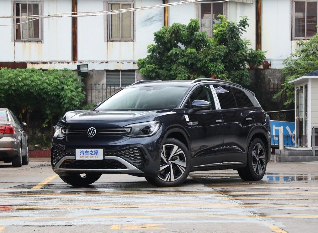 Midsize SUV Left Drive 2024 Volkswagen ID6 Crozz Pro Electric Vehicle for Availability
