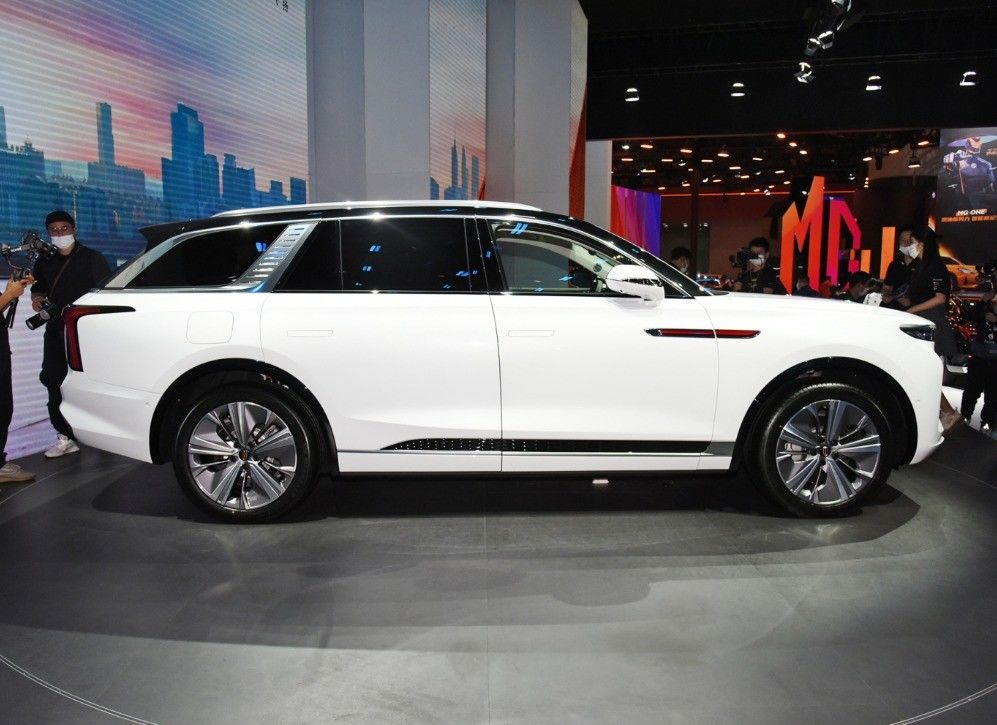 s Hongqi Ehs9 Electric SUV Car with Ternary Lithium Battery and Top Speed of 200 km/h