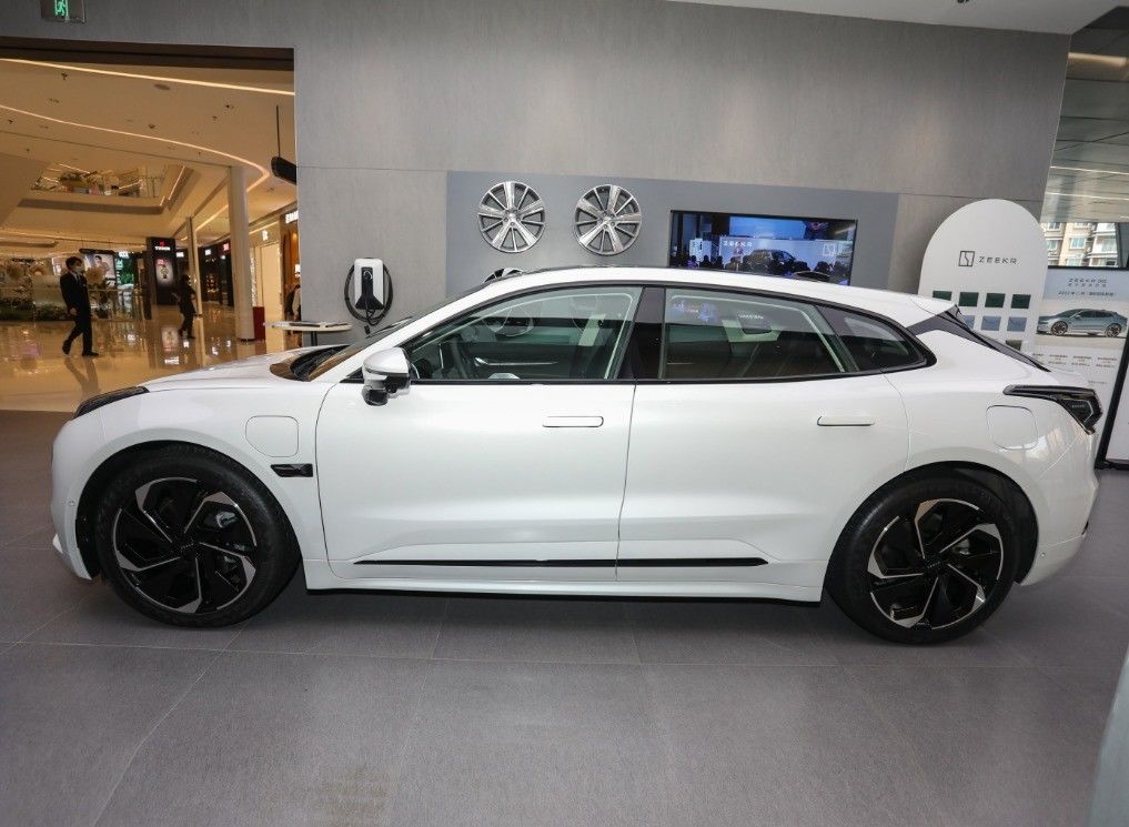 Geely Zeekr 001 z-sport 2024 Electric Vehicle Your Ultimate Choice for and 616km Range