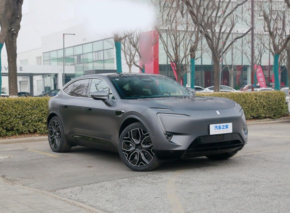 SUV EV Car Changan Avatar 11 Electric Car with 4 Seats 705km Range and 4x4 Capability