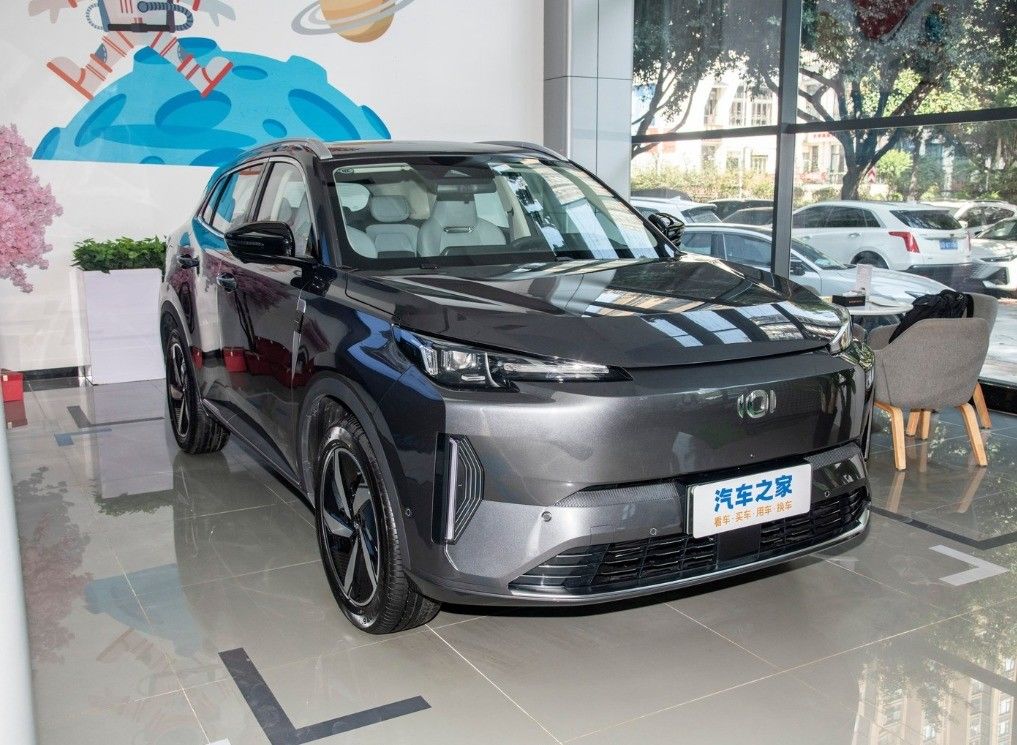 2024 Changan Qiyuan Q05 145 Max Edition Electric SUV with Ternary Lithium Ion Battery