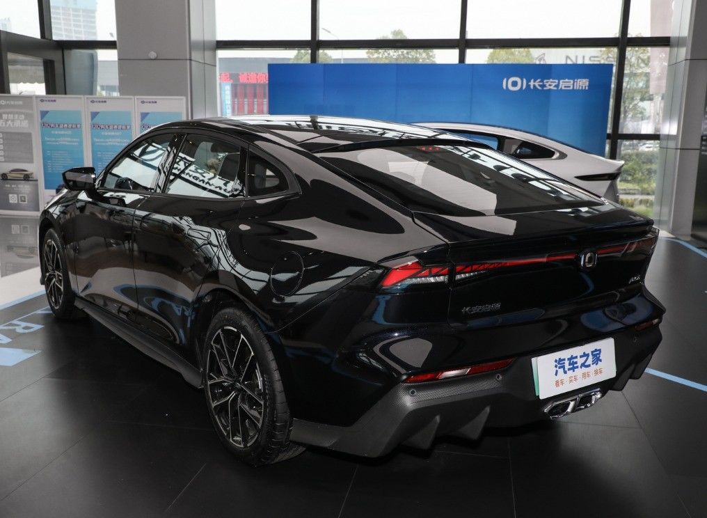 Changan Qiyuan A07 Adult Electric Car with 5 Doors and Ternary Lithium Ion Battery