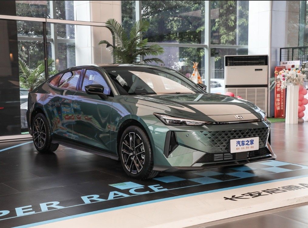 Changan Qiyuan A07 Adult Electric Car with 5 Doors and Ternary Lithium Ion Battery