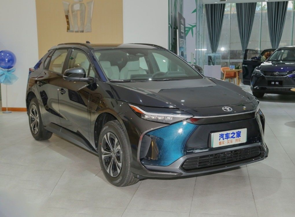 2024 FAW Toyotas Bz4x Battery Electric Vehicle Two Drive Version Midsize SUV EV Car