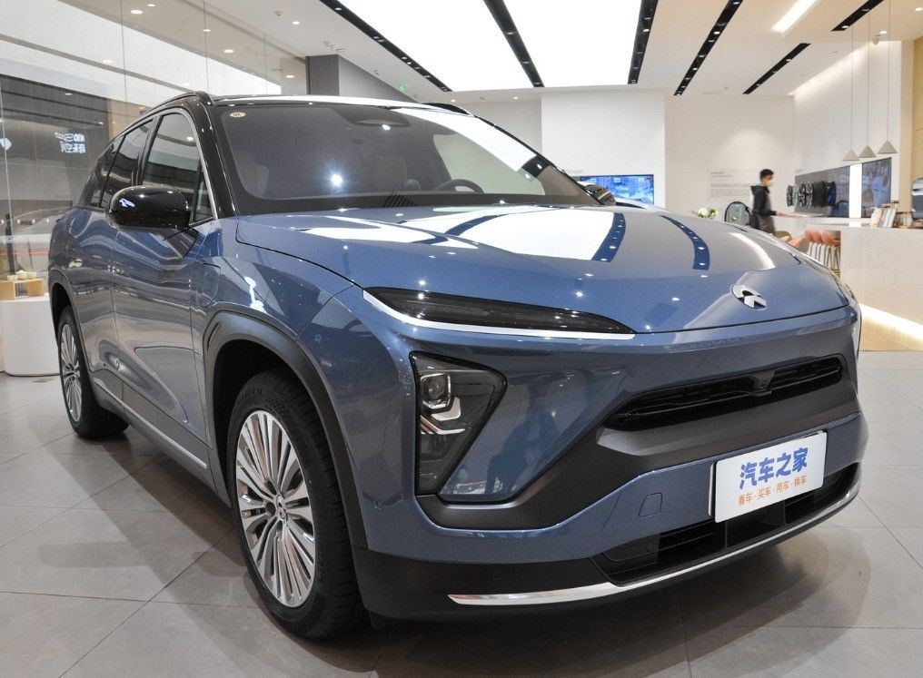 2024 NIO ES6 End Automatic Electric Car with 5 Seats and 5 Doors in the Large SUV Segment