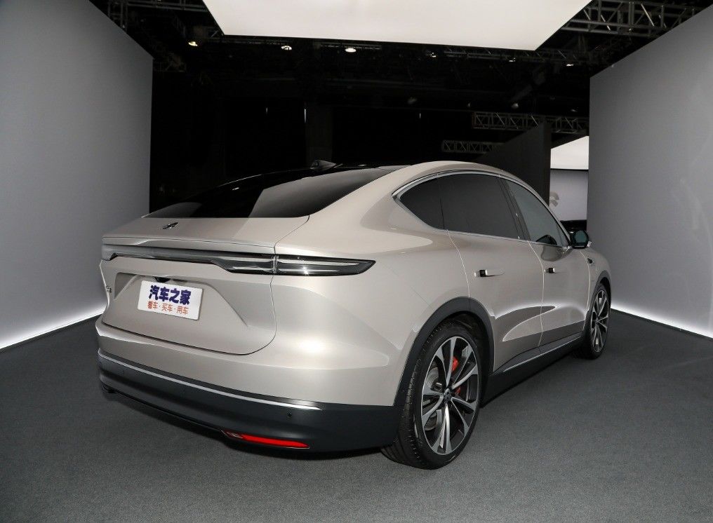 Nio Ec6 Es6 Et7 Et9 Et5 Es8 Electric Car 2024 Energy EV with Ternary Lithium Ion Battery