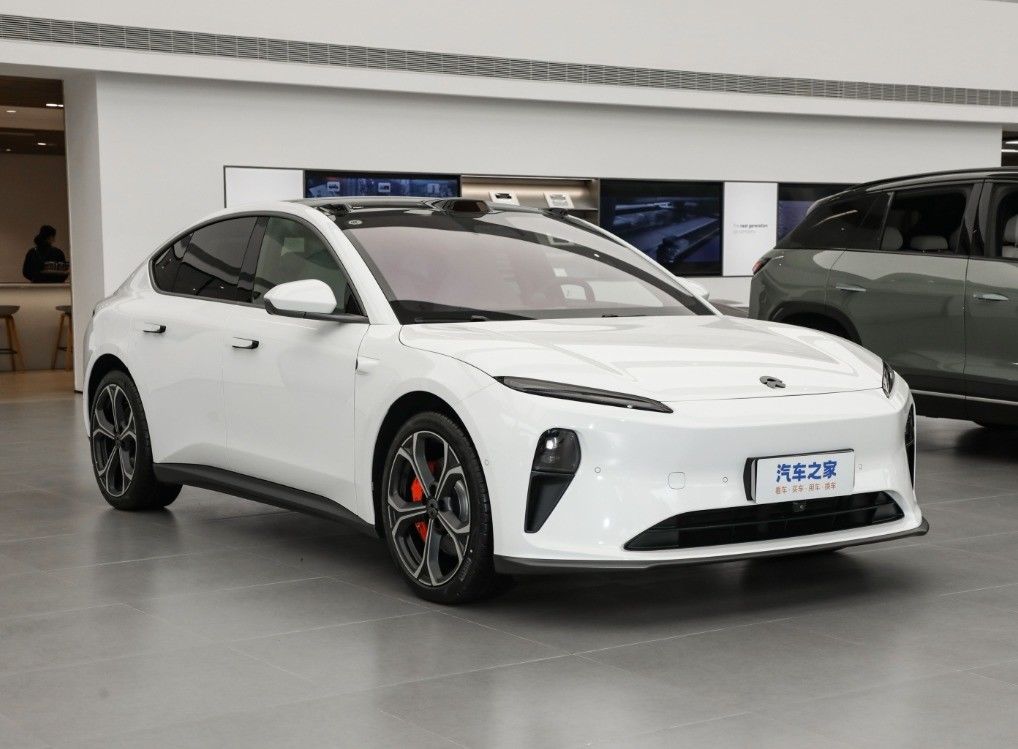Left Steering Nio ES6 Electric Car with 5 Seats 5 Doors and Extra Long Endurance