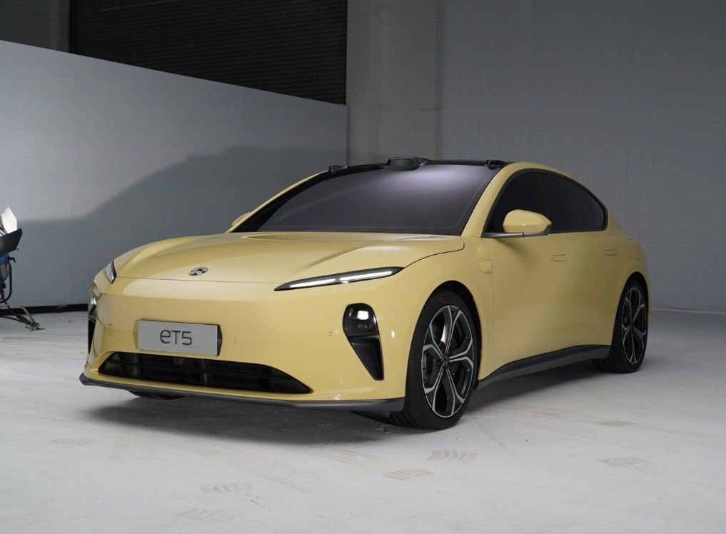 Left Steering Nio ES6 Electric Car with 5 Seats 5 Doors and Extra Long Endurance