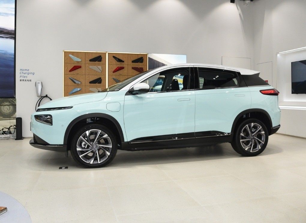 Left Steering Xpeng G3 G3i Electric Car 5 Seats 5 Doors for Adult 2023 Energy Vehicles