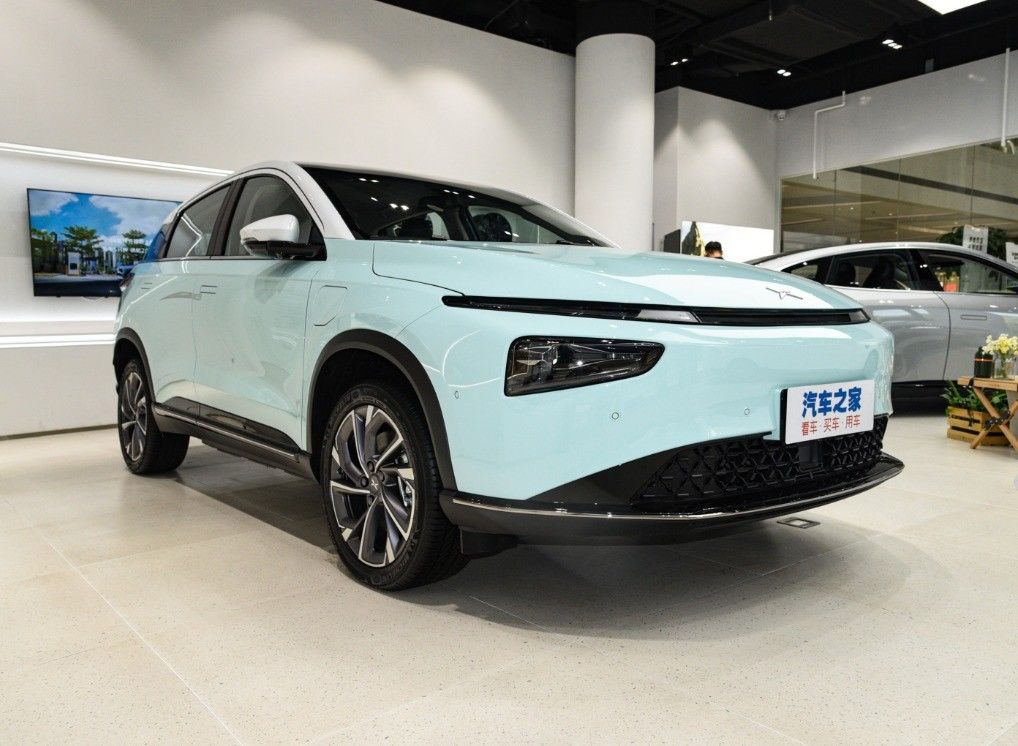 Left Steering Xpeng G3 G3i Electric Car 5 Seats 5 Doors for Adult 2023 Energy Vehicles