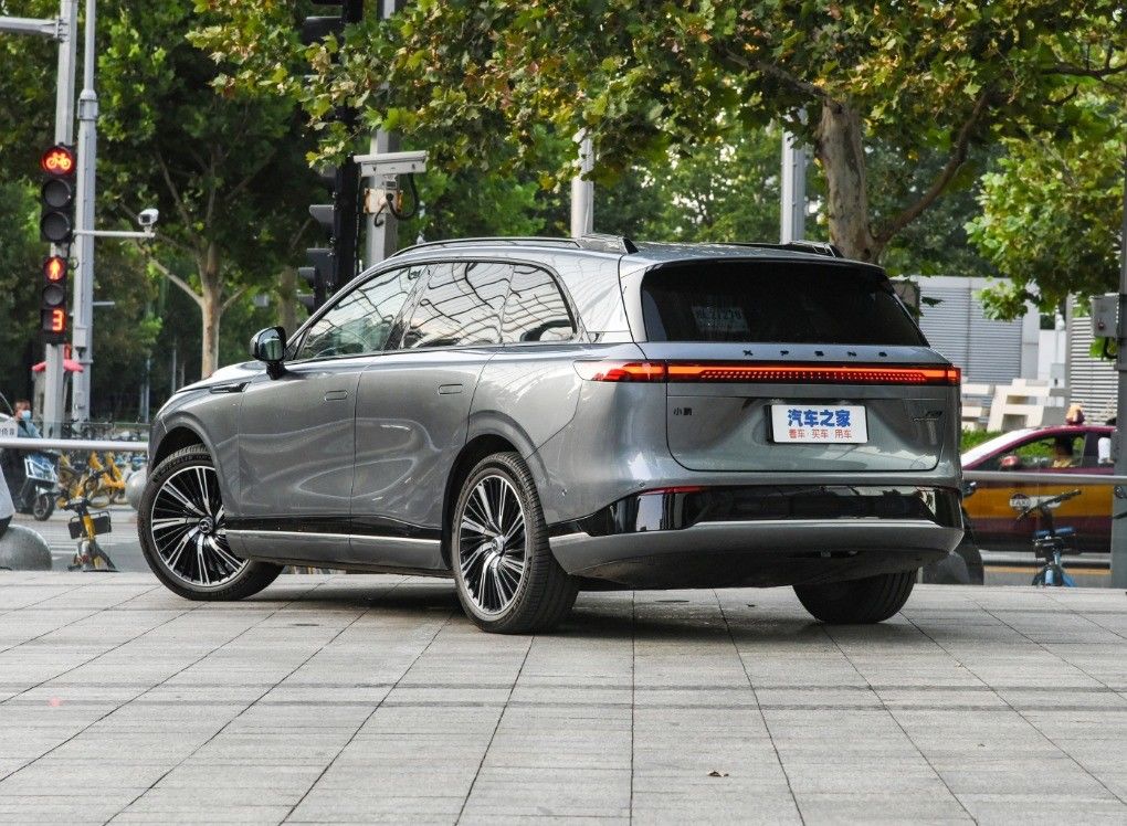Xpeng P7 P5 G6 G3 G3i Model EV Cars Large SUV Made In with Ternary Lithium Ion Battery
