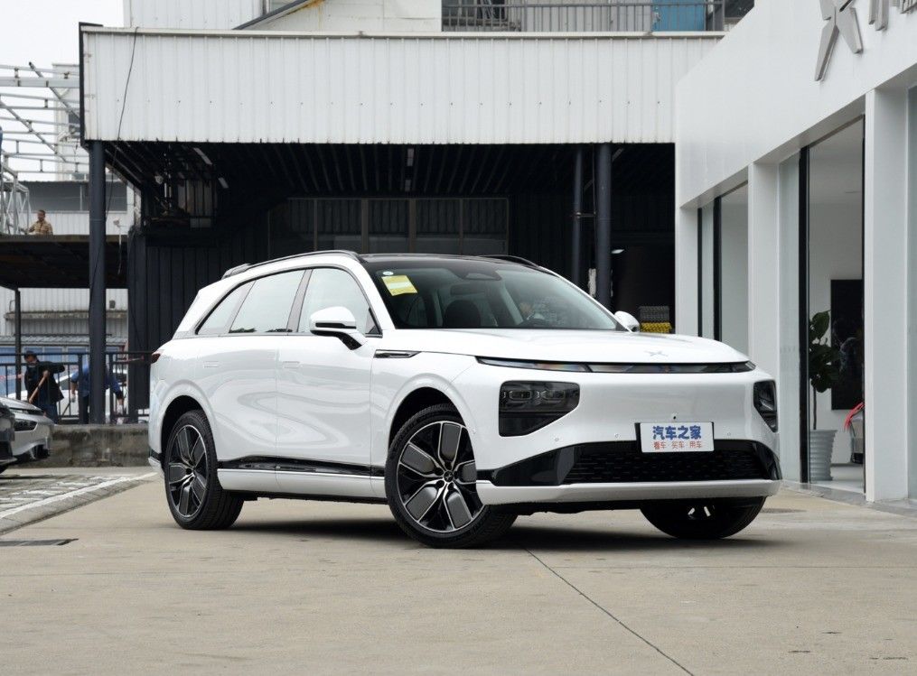 Xpeng P7 P5 G6 G3 G3i Model EV Cars Large SUV Made In with Ternary Lithium Ion Battery