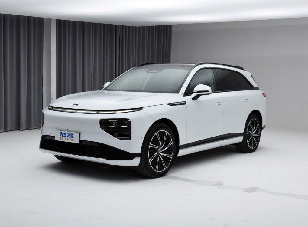 Luxury Electric Car Xpeng G9 4 Wheel 2023 High Speed EV Cars Ternary Lithium Ion Battery