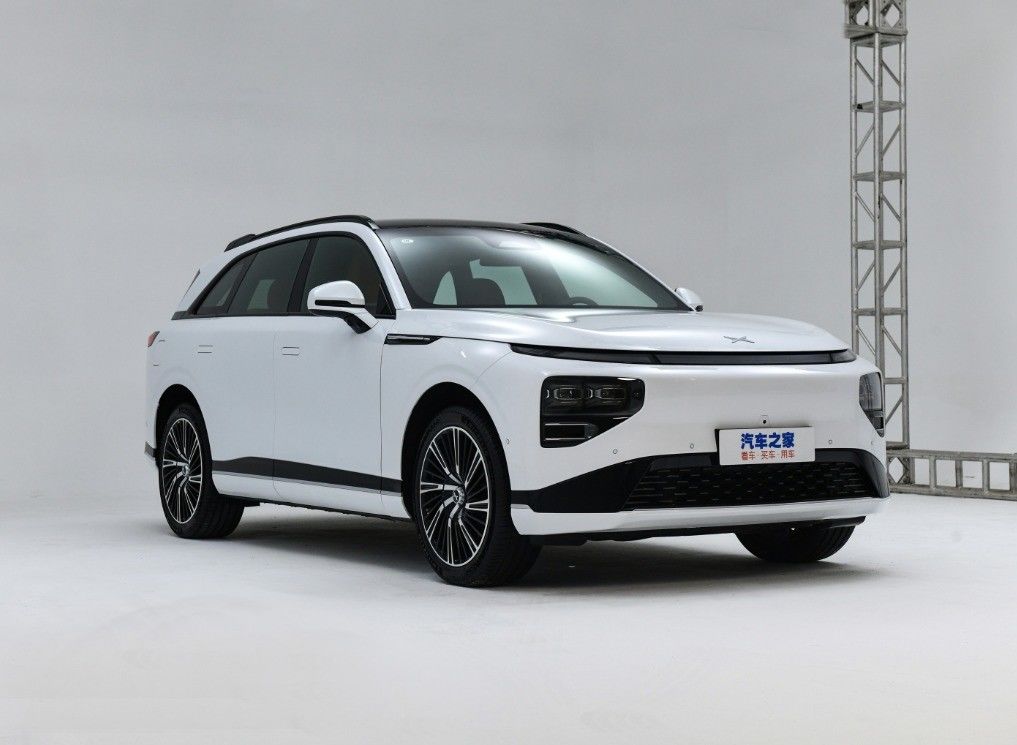 Luxury Electric Car Xpeng G9 4 Wheel 2023 High Speed EV Cars Ternary Lithium Ion Battery