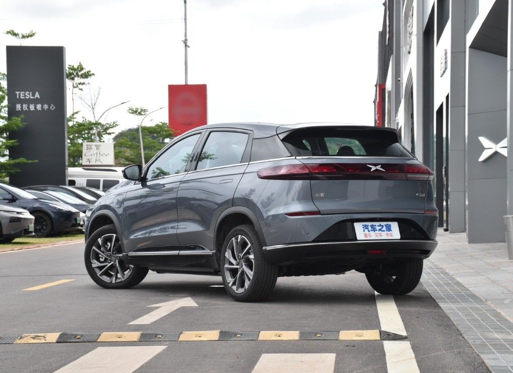 2022 Xpeng G3i 520G Electric Car Auto Energy Vehicle with Ternary Lithium Ion Battery