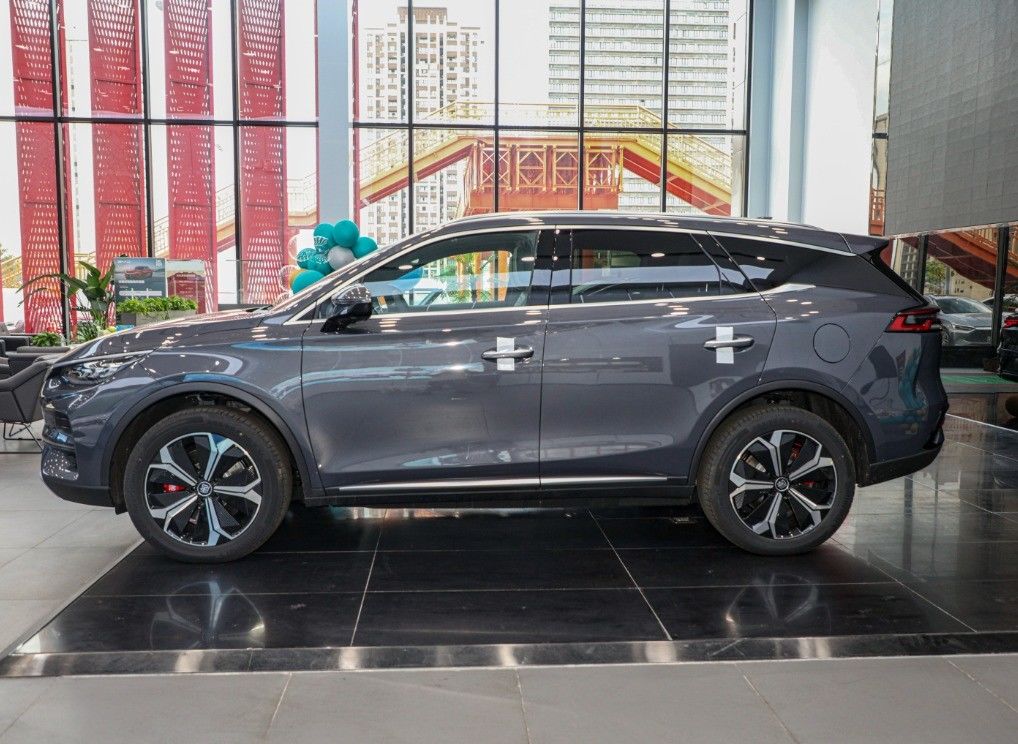 Electric SUV Cars 2024 BYD Tang DM-P Energy Vehicle Black 7 Seaters 4 Wheel Drive Made