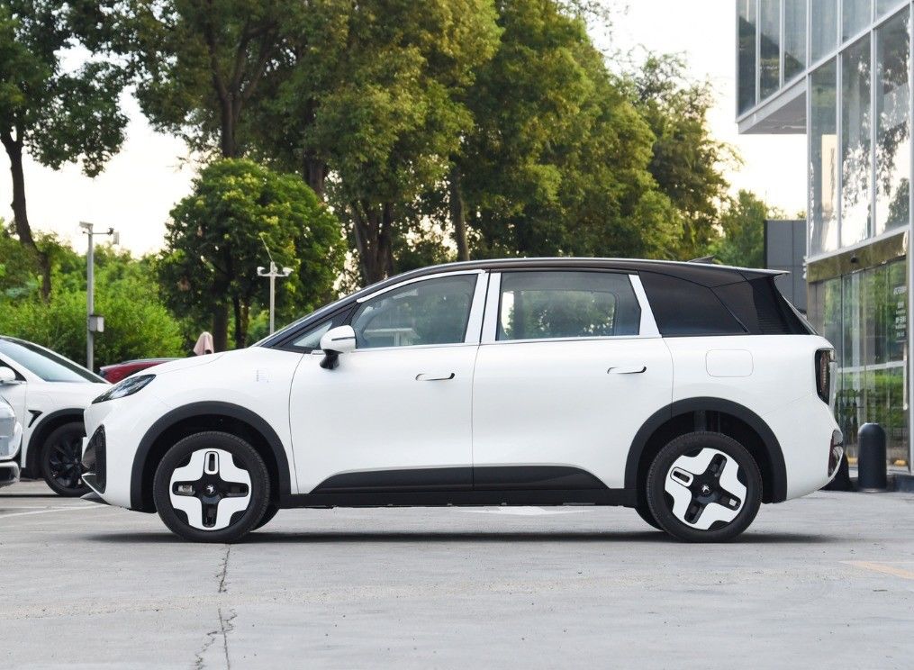 2024 BAIC Auto Mpv ARCFOX Koala Electric MPV 5-Seater FWD 4-Wheel Vehicle for Market
