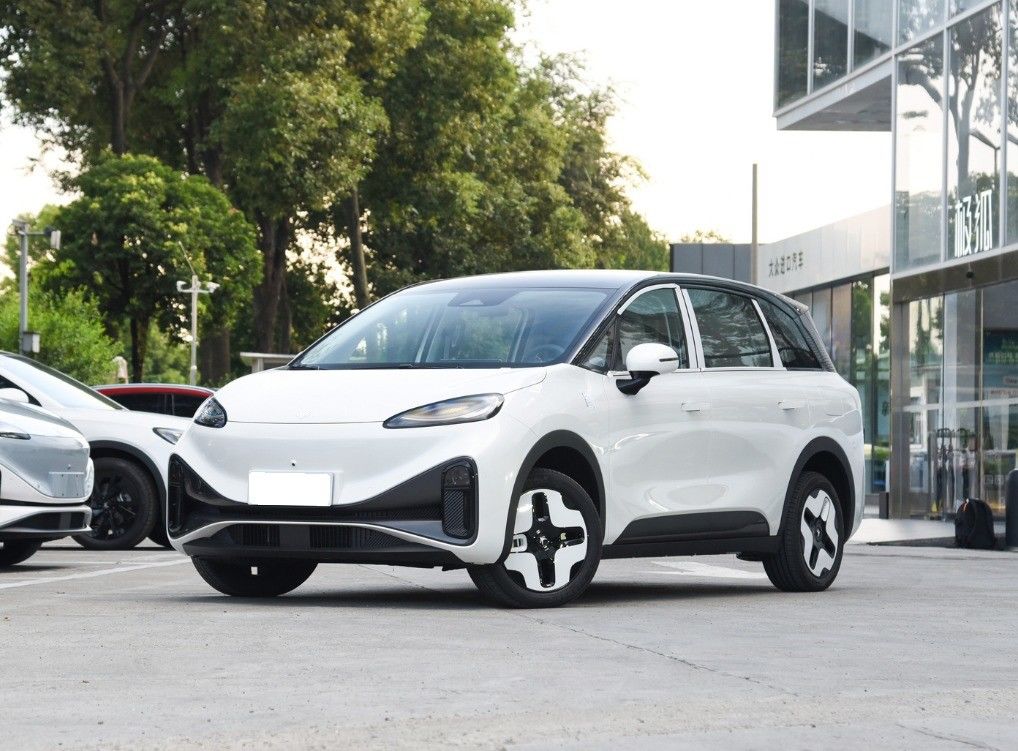 2024 ARCFOX Koala Electric MPV with 4-Door 5-Seater Body Structure and Pure Energy Type