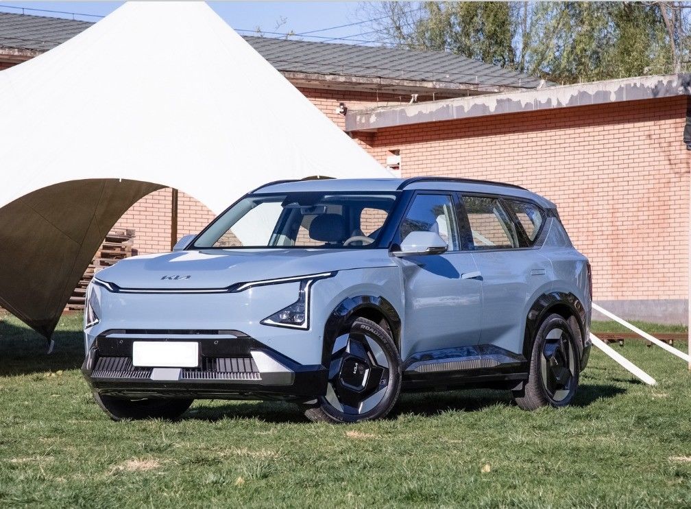 KIA EV5 Land 530KM Midsize SUV 4x4 Electric Vehicle with Lithium Battery in High Demand