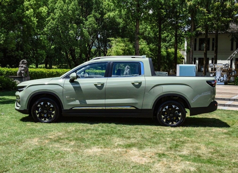 2024 Geely RD6 Electric Pickup Truck 4x4 63kWh 86kWh Battery 550 km Long Range EV Truck