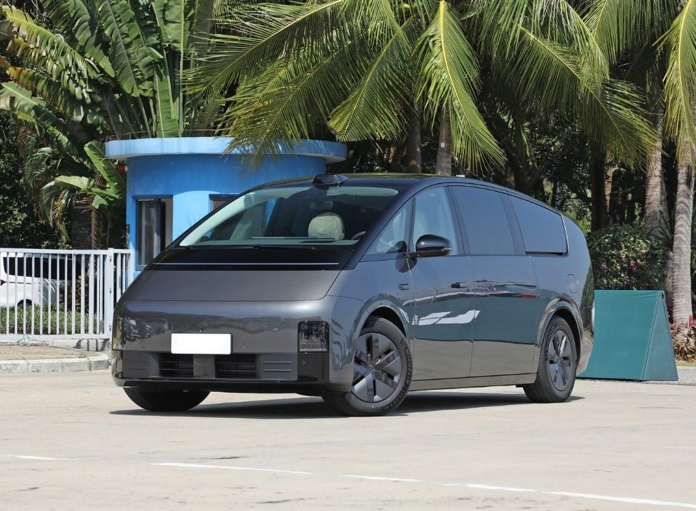 2024 Lixiang MPV Energy Vehicle Li Xiang Mega Max Ultra 7 Seat Electric Car EV L7 L8 L9