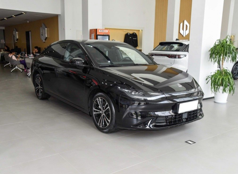 2024 Leapmotor C01 Electric Hybrid 5-Seats 525km-717km Range 2WD/AWD SUV