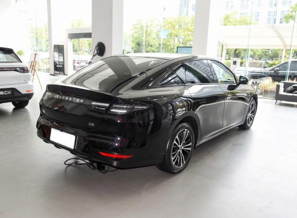 2024 Leapmotor C01 Electric Hybrid 5-Seats 525km-717km Range 2WD/AWD SUV