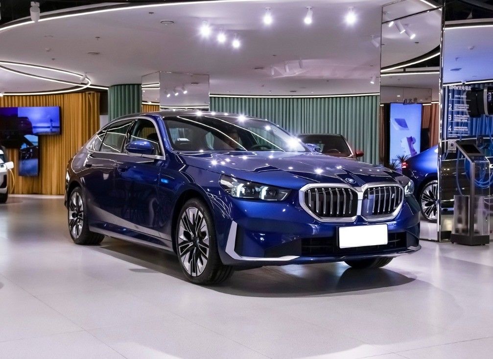 2024 M60 G60 35l Luxury Suv EV I5 BMWs Used Cars Ternary Lithium Ion Battery for Adult