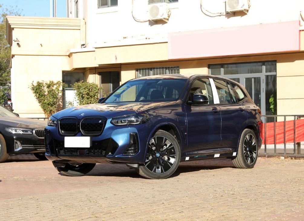 2024 BMWs IX3 Energy Used Car Pure Electric Cars 4x4 SUV 5-door 5-seat Body Structure
