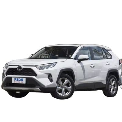 Un buen precio. 2022 Toyota RAV 4 coches híbridos de gasolina con manejo a la izquierda para una dirección suave en línea